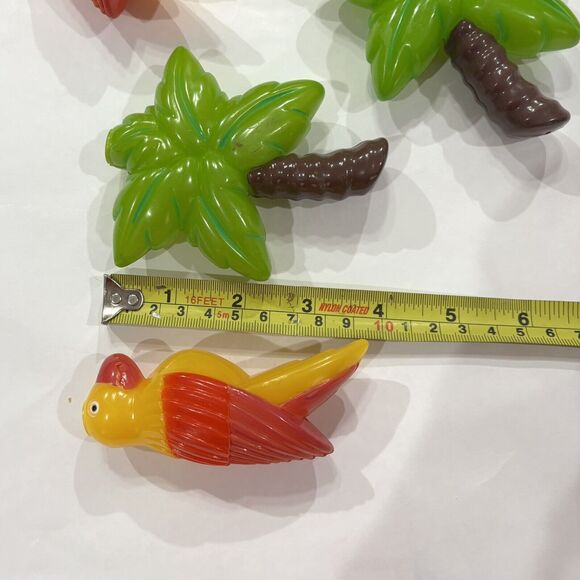 String Light Covers Parrots and Palm Trees Plastic Lot of 6 plus String Lights - Picture 5 of 5